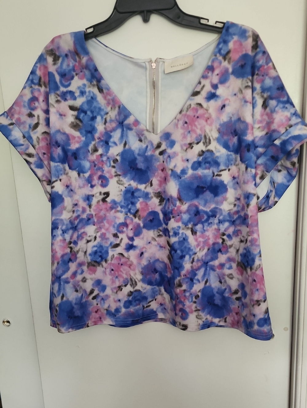 MELLODAY Blue & Pink Floral V-Neck Blouse